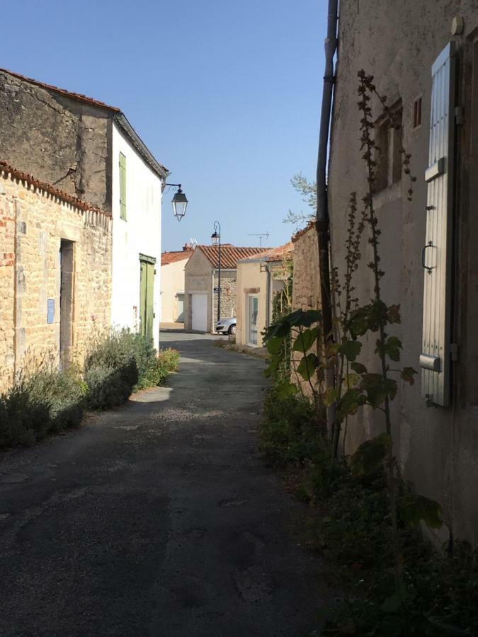 35m2 Dans Joli Village Proche *